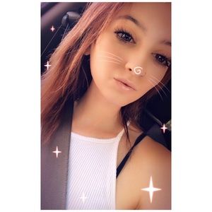 Meet your Posher, Kendra